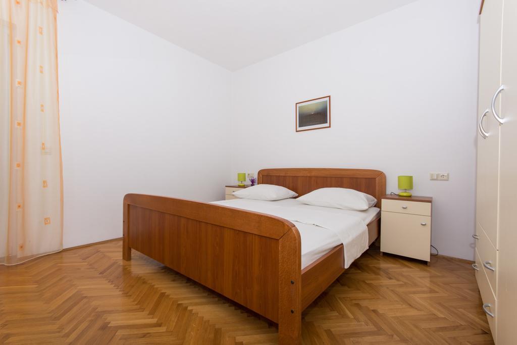 Apartmani Gaube トロギール エクステリア 写真